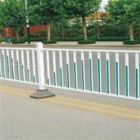 冀林厂家专业生产市政道路护栏道路交通隔离栏锌钢喷塑道路护栏
