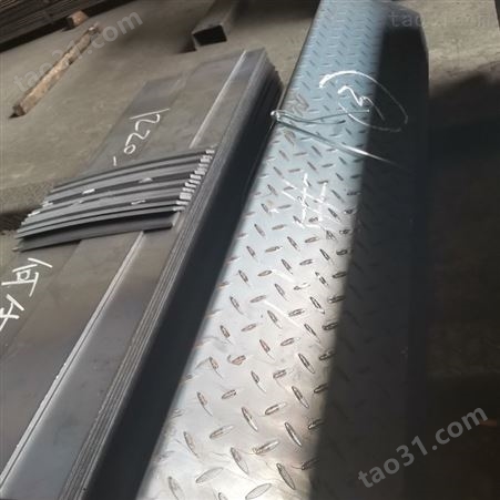 钢板切割分条镀锌打孔加工 钦州中厚钢板加工产品 霆裕