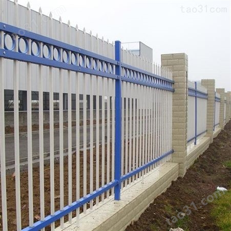 厂家现货 郑州锌钢护栏 锌钢草坪护栏 锌钢道路护栏 道路围栏 楼梯护栏