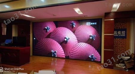 荆州商场展厅室内柔性圆柱屏酒店异形屏圆形全彩led电子显示屏